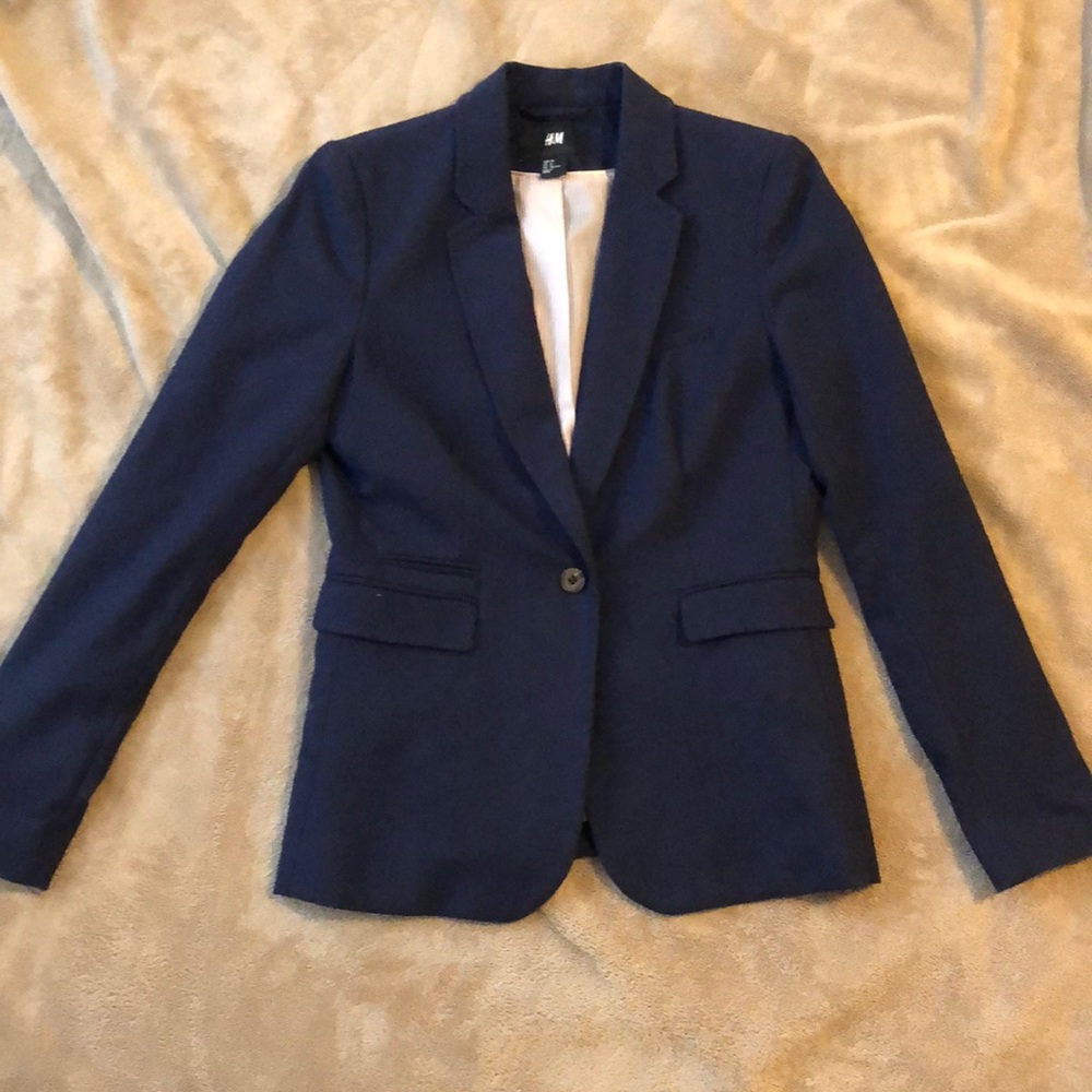 Navy blue women’s blazer